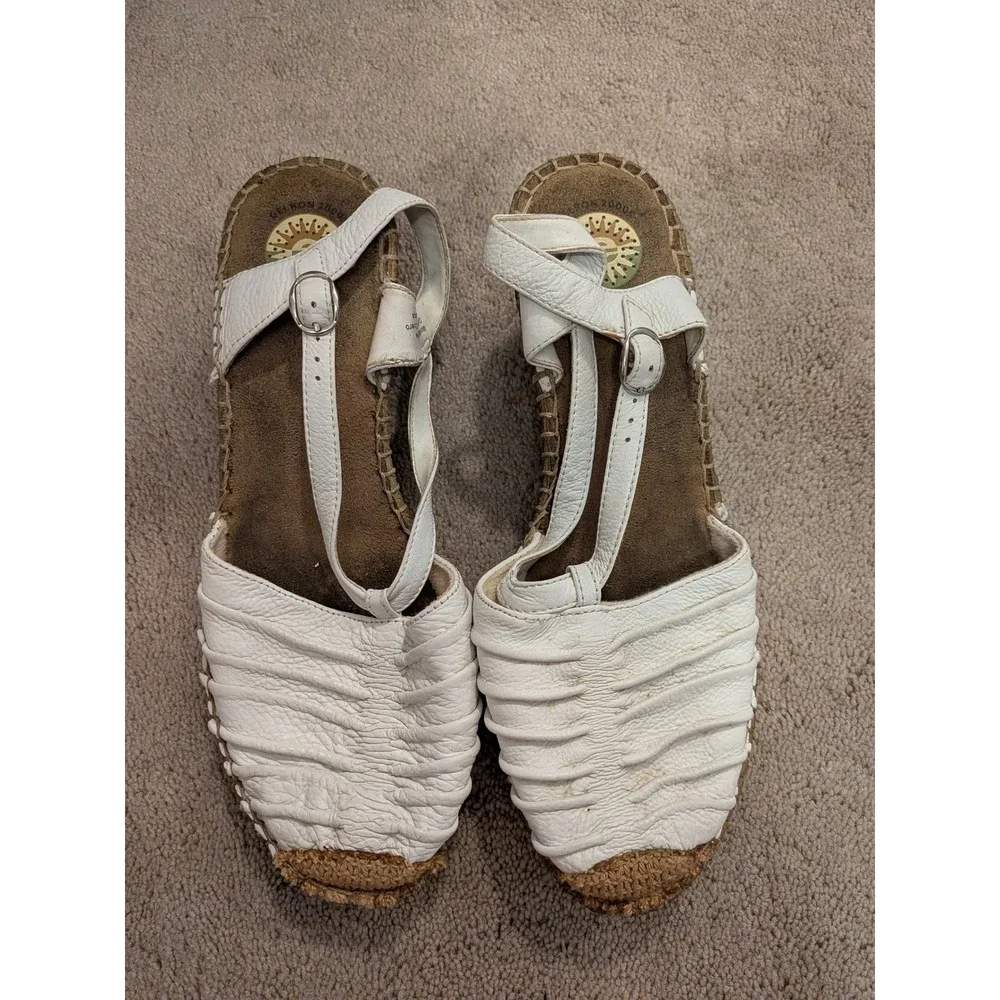 Earth Origins White Leather Espadrille Wedge Sandals T-Strap Buckle Size 9.5